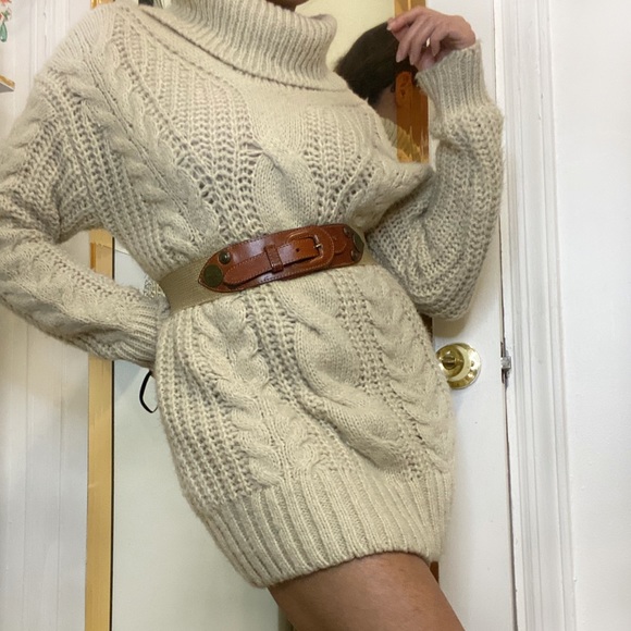 SOLD Vintage Ann Taylor Belt - Picture 6 of 11